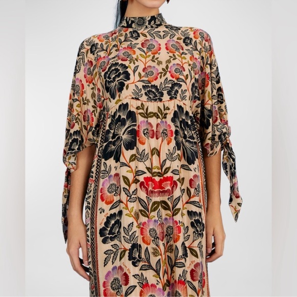 FARM Rio Dresses & Skirts - Farm rio romantic garden maxi dress